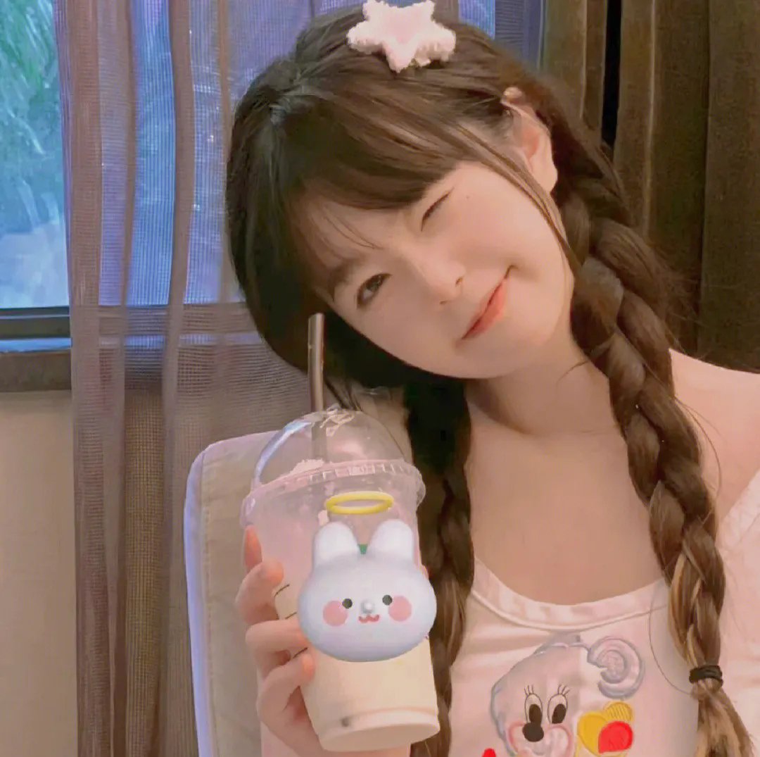 轻拍翻转小魔女